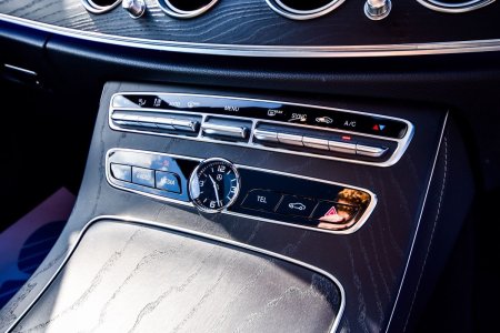 2020 Mercedes-Benz E-Class - photo 22