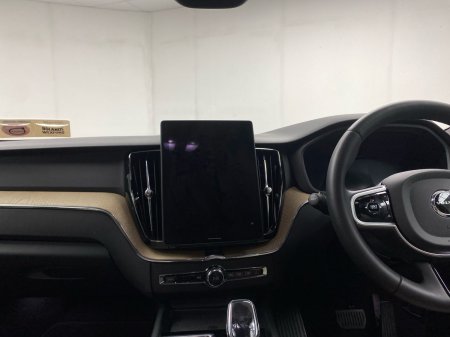 2026 Volvo XC60 - photo 8