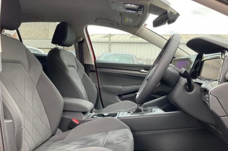 2021 Volkswagen Golf - photo 17
