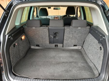 2010 Volkswagen Tiguan - photo 6