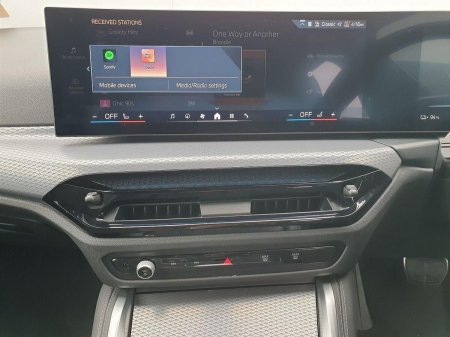 2025 BMW i4 - photo 8