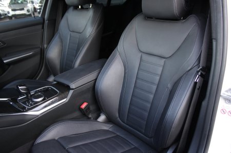 2021 BMW 3-Series - photo 24