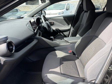 2024 Toyota C-HR - photo 6