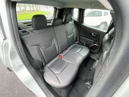 2019 Jeep Renegade - photo 13