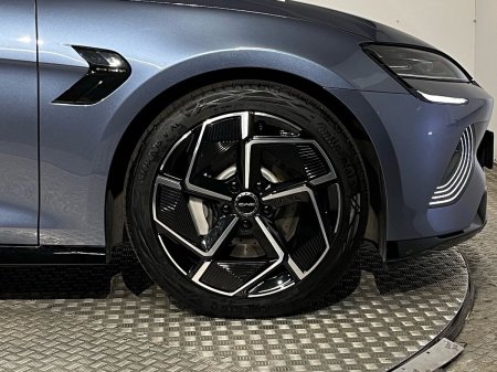 2025 BYD SEAL - photo 5