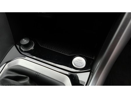 2025 Volkswagen T-Roc - photo 15