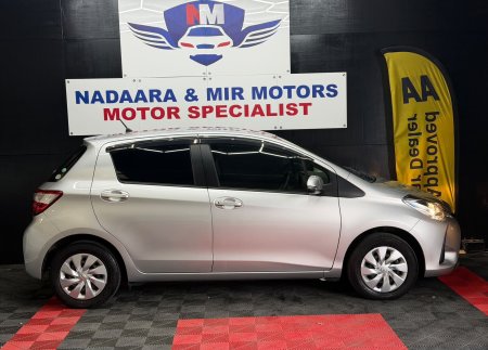 2017 Toyota Vitz - photo 6