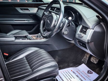 2016 Jaguar XF - photo 14