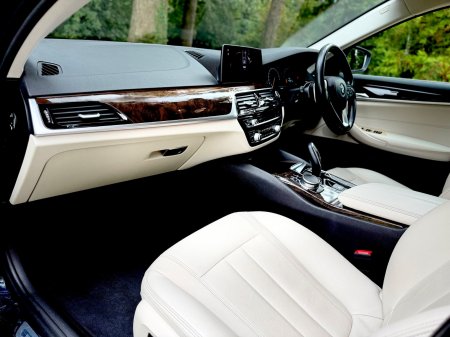 2019 BMW 5-Series - photo 35