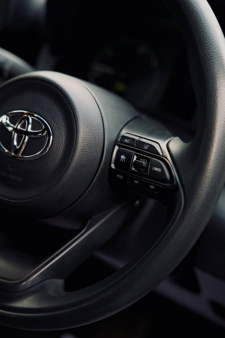 2022 Toyota Yaris - photo 9