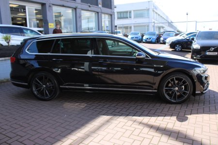 2023 Volkswagen Passat - photo 3