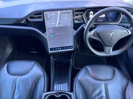 2016 Tesla Model S - photo 2