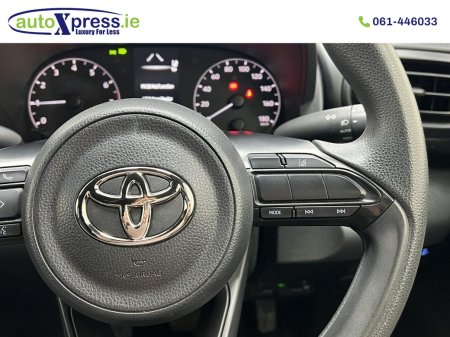 2023 Toyota Yaris - photo 24