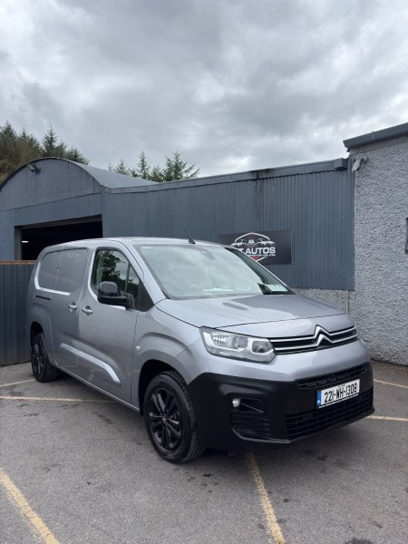 2022 Citroen Berlingo - photo 2