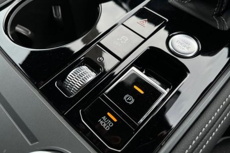 2026 Volkswagen Touareg - photo 35