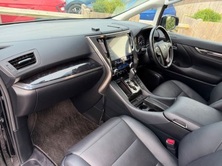 2019 Toyota Alphard - photo 20