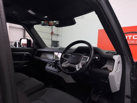 2024 Land Rover Defender - photo 11