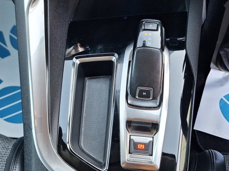 2018 Peugeot 5008 - photo 15