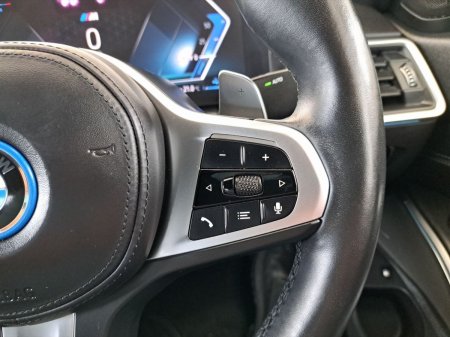 2024 BMW 3-Series - photo 21