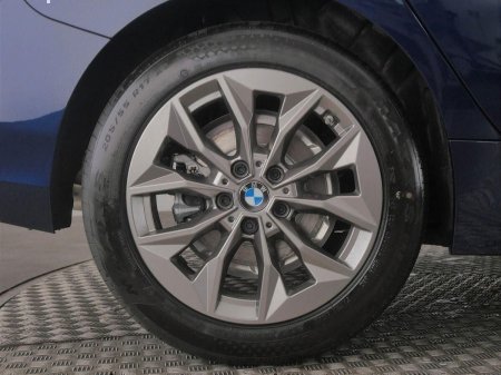 2025 BMW 1-Series - photo 14