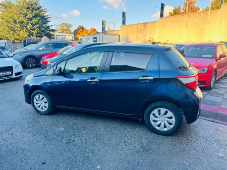 2018 Toyota Vitz - photo 4