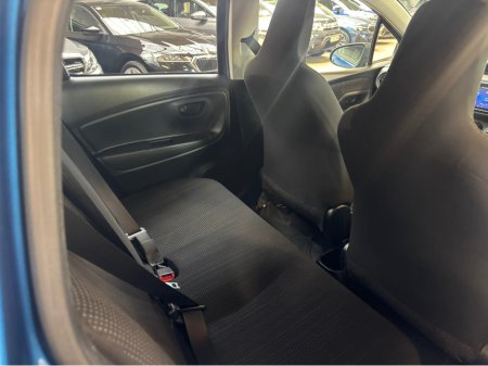 2018 Toyota Yaris - photo 2