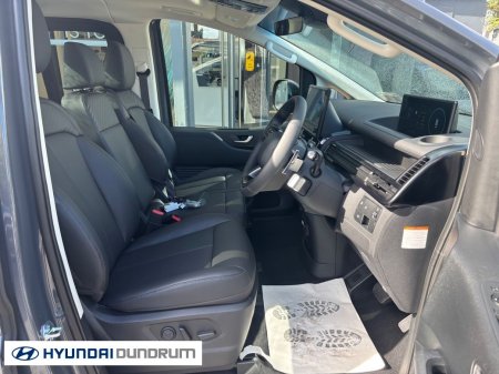 2027 Hyundai Staria - photo 12