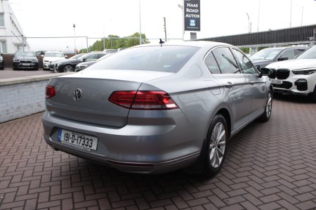 2019 Volkswagen Passat - photo 4