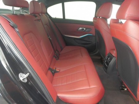 2022 BMW 3-Series - photo 10