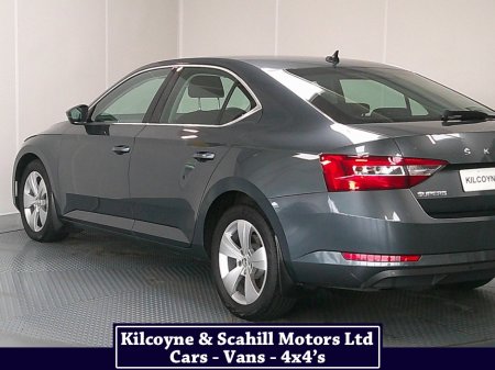 2020 Skoda Superb - photo 10