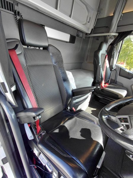 2021 Renault T-High - photo 9