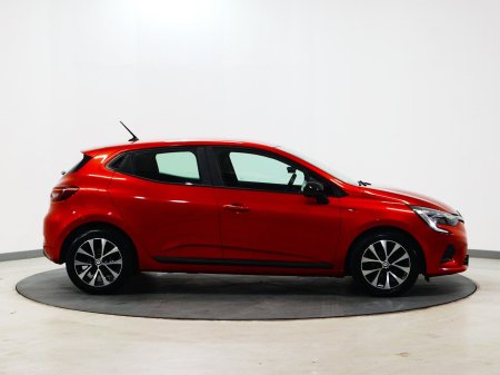 2023 Renault Clio - photo 2