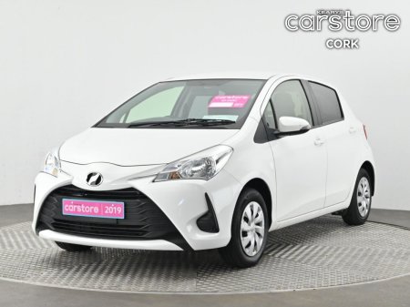 2019 Toyota Vitz - photo 7