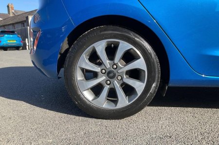 2019 Ford Fiesta - photo 8