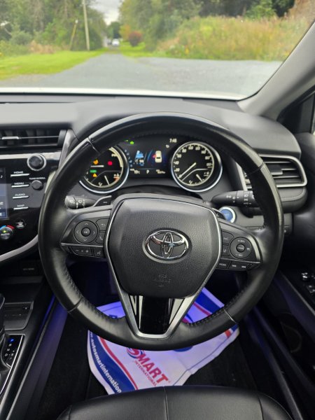 2019 Toyota Camry - photo 20