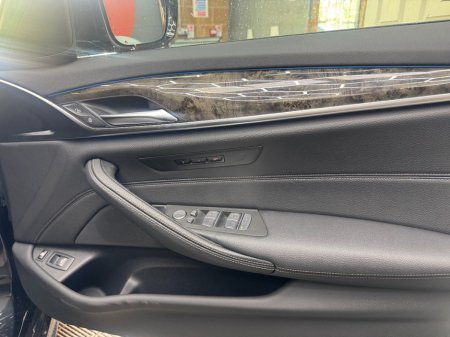 2023 BMW 5-Series - photo 16