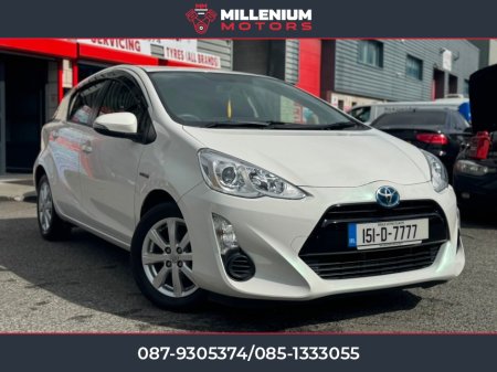 2015 Toyota Aqua LOW KMS//TOP SPEC//