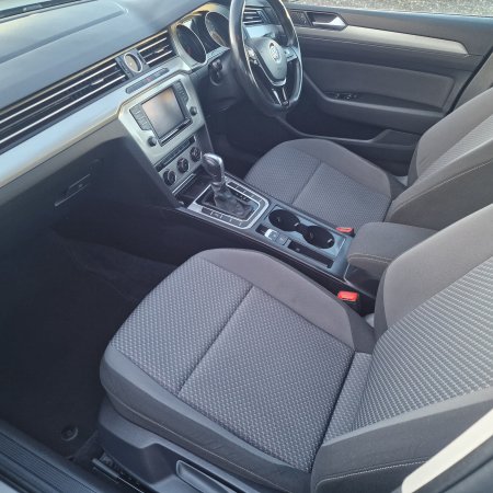 2017 Volkswagen Passat - photo 11