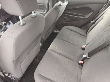 2016 Ford Fiesta - photo 9
