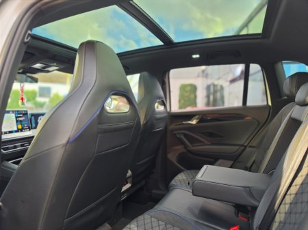 2025 Volkswagen Tiguan - photo 18