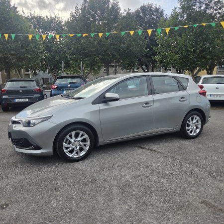 2016 Toyota Auris - photo 4