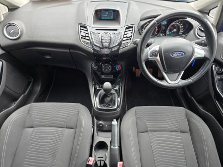2015 Ford Fiesta - photo 11