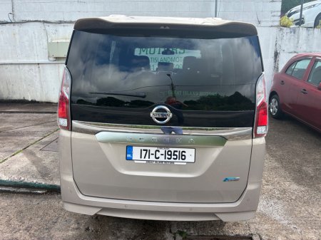 2017 Nissan Serena - photo 7