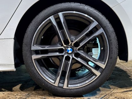 2024 BMW 1-Series - photo 12