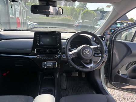 2021 Toyota Aqua - photo 12