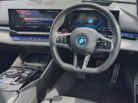 2024 BMW i5 - photo 5