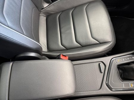 2020 Volkswagen Tiguan - photo 18