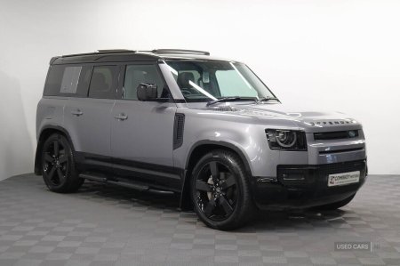 2022 Land Rover Defender 110 D300 MHEV X-Dynamic SE
