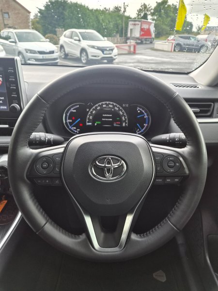 2021 Toyota RAV4 - photo 14