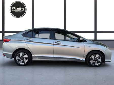 2016 Honda Grace - photo 4